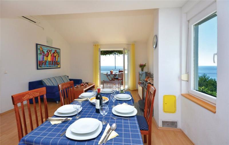 Sea-view villa in Ivan Dolac, photograph 7