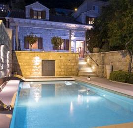 Luxury 4 Bedroom Villa with Pool in Dubrovnik, sleeps 8