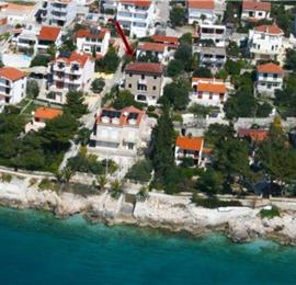 4 Bedroom Seaside Villa with Heated Pool on Ciovo nr Trogir, sleeps 7-8