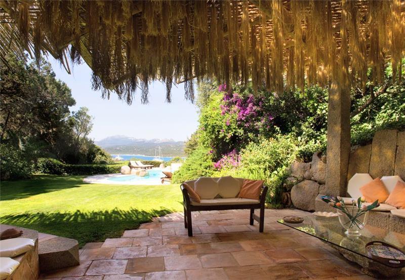 Sea-view villa in Sardinia, photograph 11