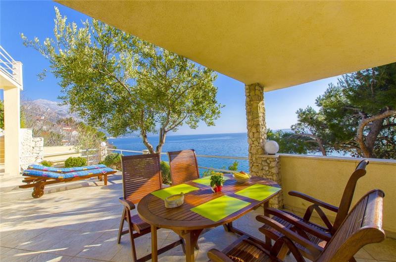 Beachfront villa in Pisak, photograph 11