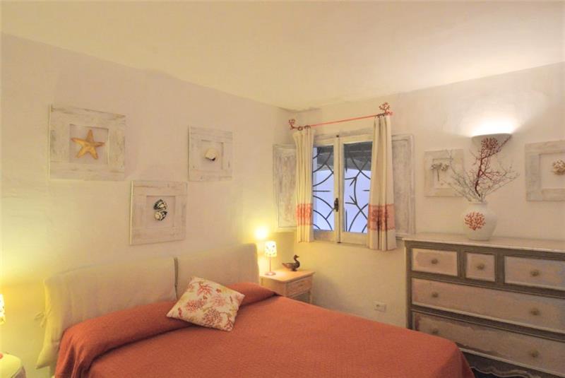 Sea-view villa in Sardinia, photograph 16