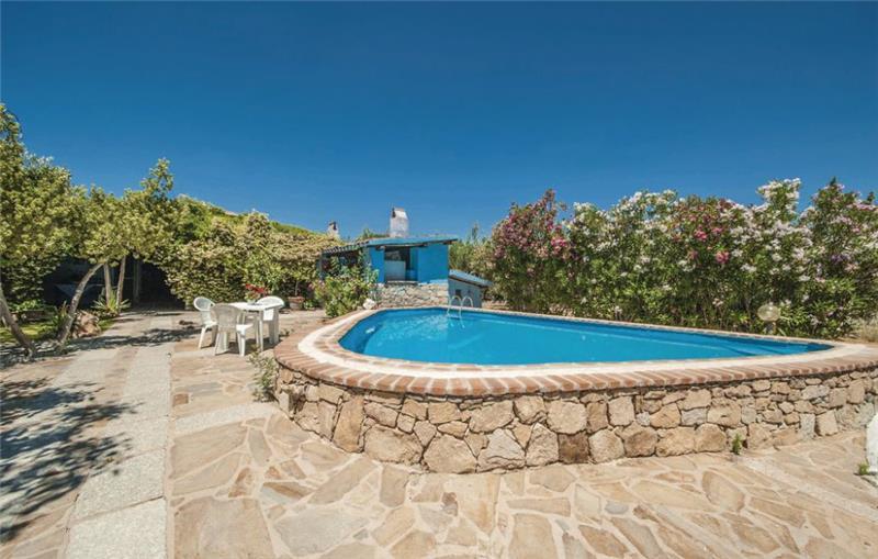 Villa in Sardinia, photograph 1