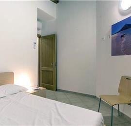 3 Bedroom Apartment with Pool in Costa Paradiso, sleeps 6-8