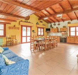 2 Bedroom Villa with Pool in Villacidro, sleeps 4-6