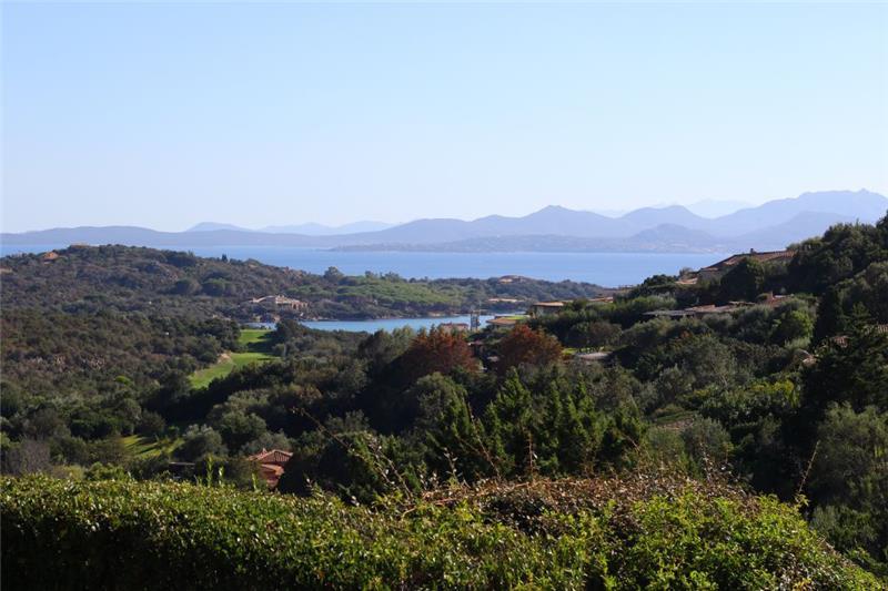 Sea-view villa in Sardinia, photograph 4