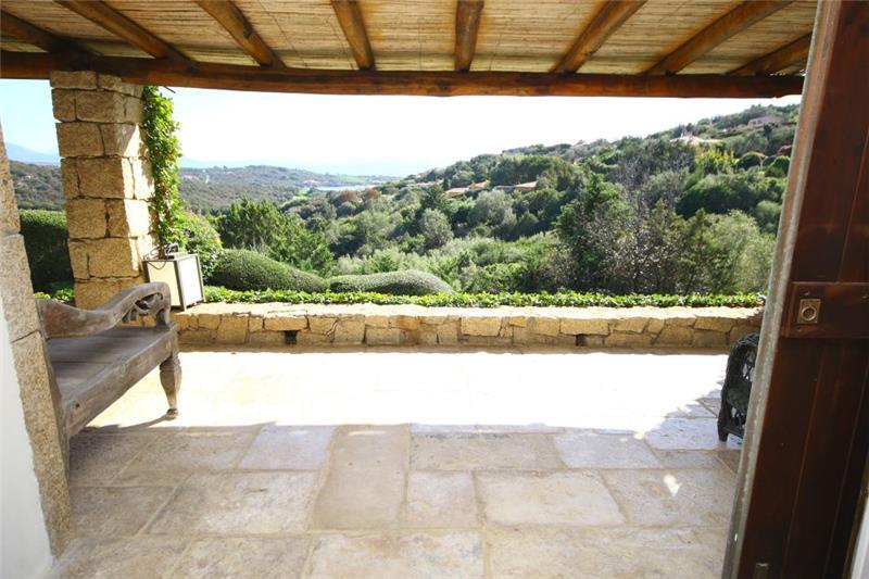 Sea-view villa in Sardinia, photograph 15