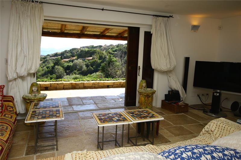 Sea-view villa in Sardinia, photograph 5