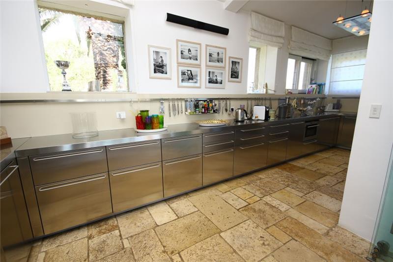 Sea-view villa in Sardinia, photograph 11