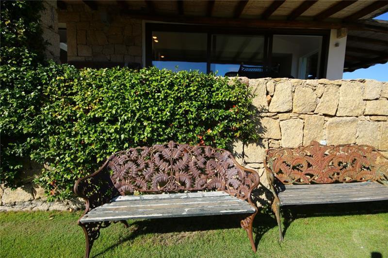 Sea-view villa in Sardinia, photograph 17