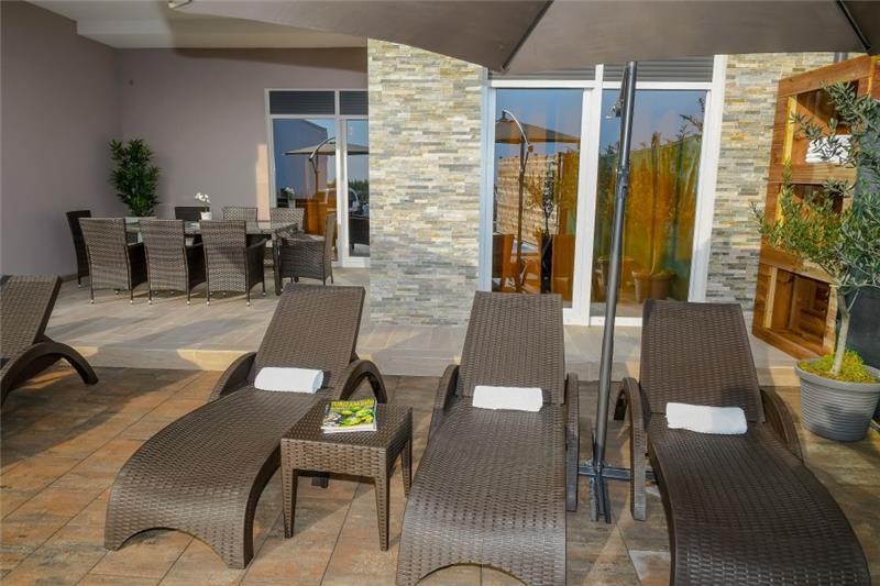 Sea-view villa in Opatija, photograph 9