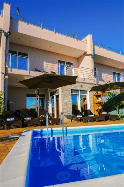 Sea-view villa in Opatija, photograph 2