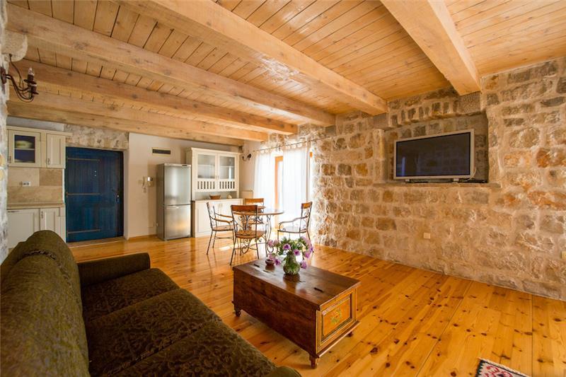 Villa in Krstac, photograph 7