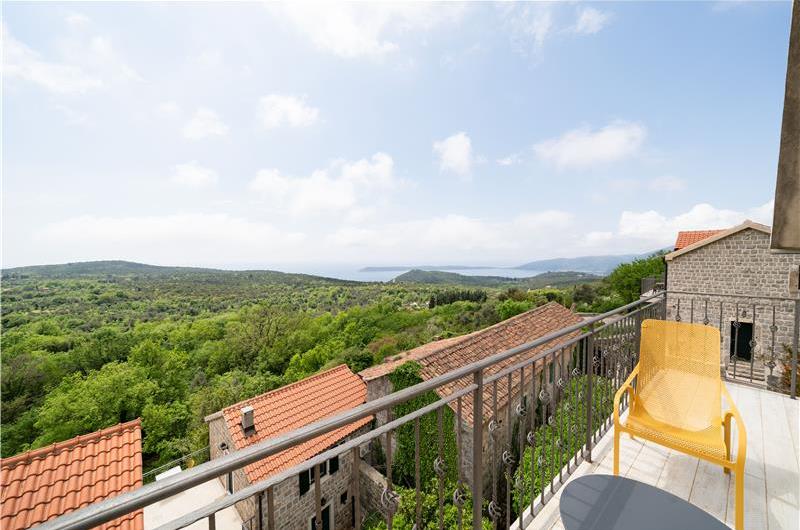 Studio Apartment with Shared Pool in Kotor Bay, Montenegro, Sleeps 2-3