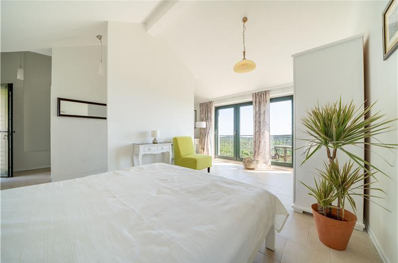 Studio Apartment with Shared Pool in Kotor Bay, Montenegro, Sleeps 2-3