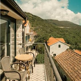 Studio Apartment with Shared Pool in Kotor Bay, Montenegro, Sleeps 2-3