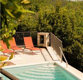 Studio Apartment with Shared Pool in Kotor Bay, Montenegro, Sleeps 2-3