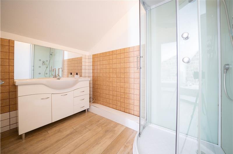 2 Bedroom Apartment with Shared Pool in Kotor Bay, Montenegro, Sleeps 4