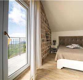 2 Bedroom Apartment with Shared Pool in Kotor Bay, Montenegro, Sleeps 4