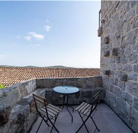 2 Bedroom Apartment with Shared Pool in Kotor Bay, Montenegro, Sleeps 4