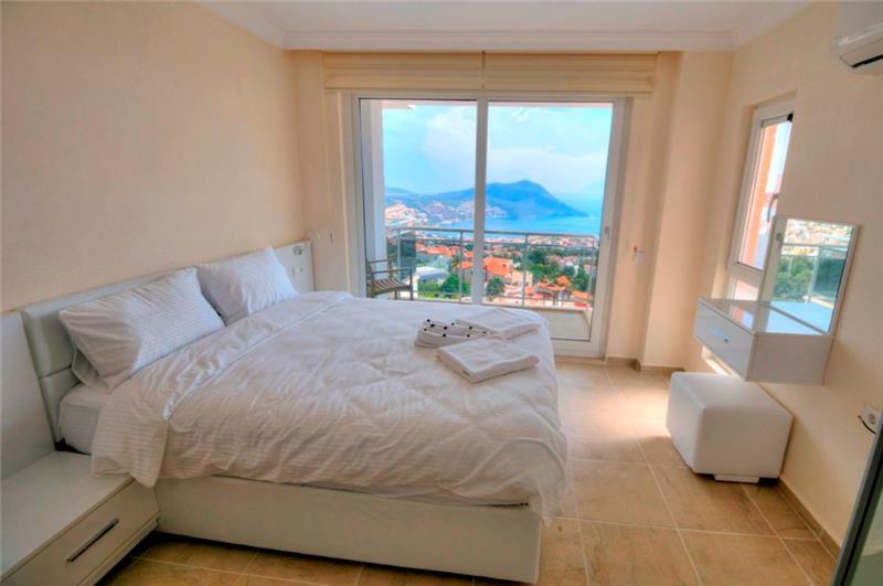 Sea-view villa in Kalkan, photograph 15
