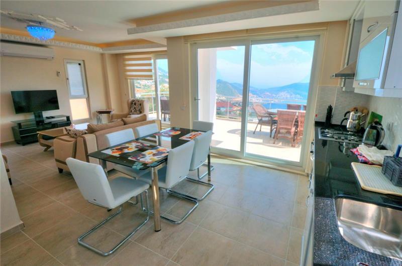 Sea-view villa in Kalkan, photograph 8