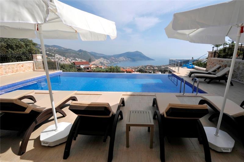 Sea-view villa in Kalkan, photograph 22