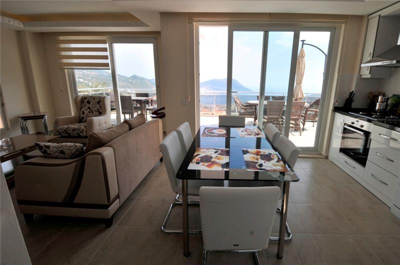 Sea-view villa in Kalkan, photograph 3