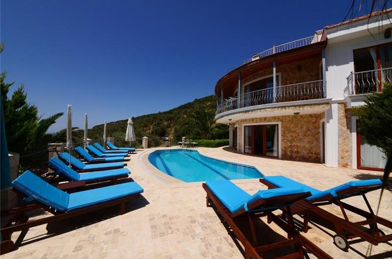5 Bedroom Villa with Pool in Kalkan, Sleeps 10