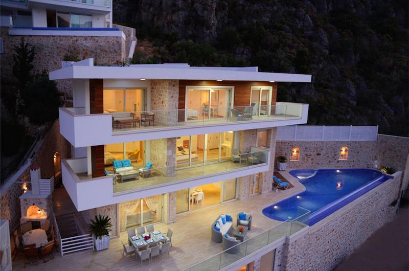 6 Bedroom Villa with Pool in Kisla near Kalkan, Sleeps 12