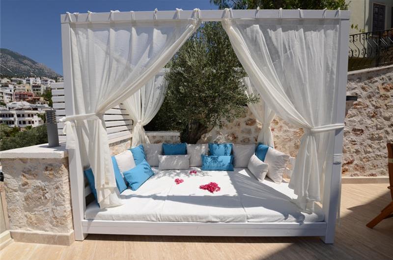 6 Bedroom Villa with Pool in Kisla near Kalkan, Sleeps 12