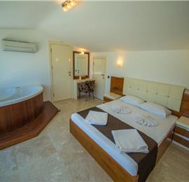 4 Bedroom Villa with Pool in Kalkan, Sleeps 8