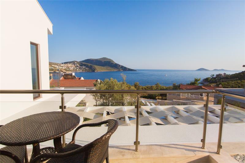 Sea-view villa in Kalkan, photograph 4