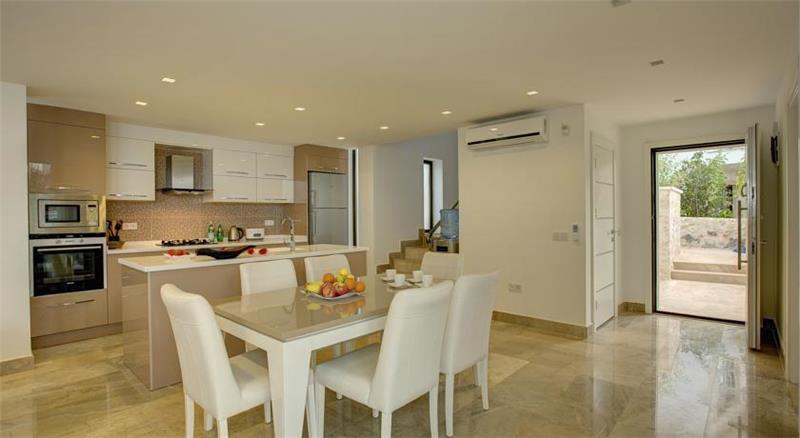 Sea-view villa in Kalkan, photograph 9