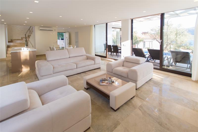Sea-view villa in Kalkan, photograph 6