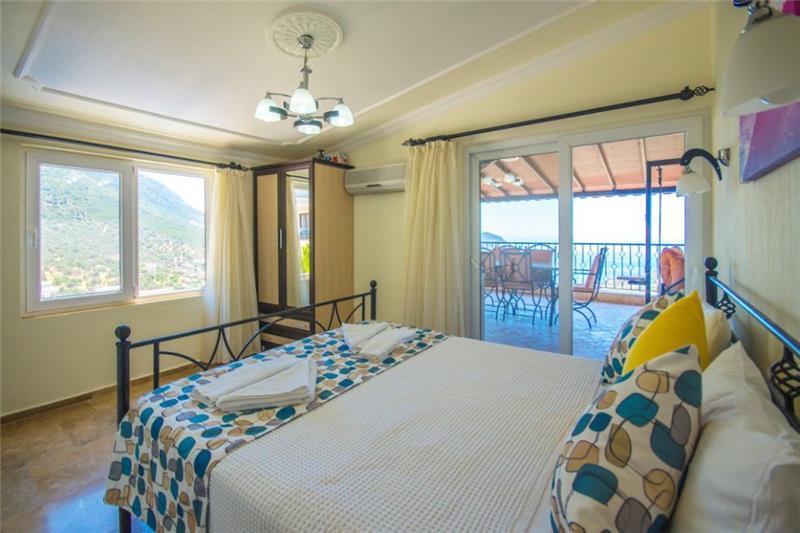 Sea-view villa in Kalkan, photograph 21