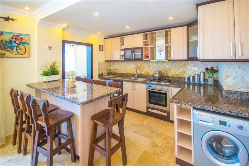 Sea-view villa in Kalkan, photograph 8