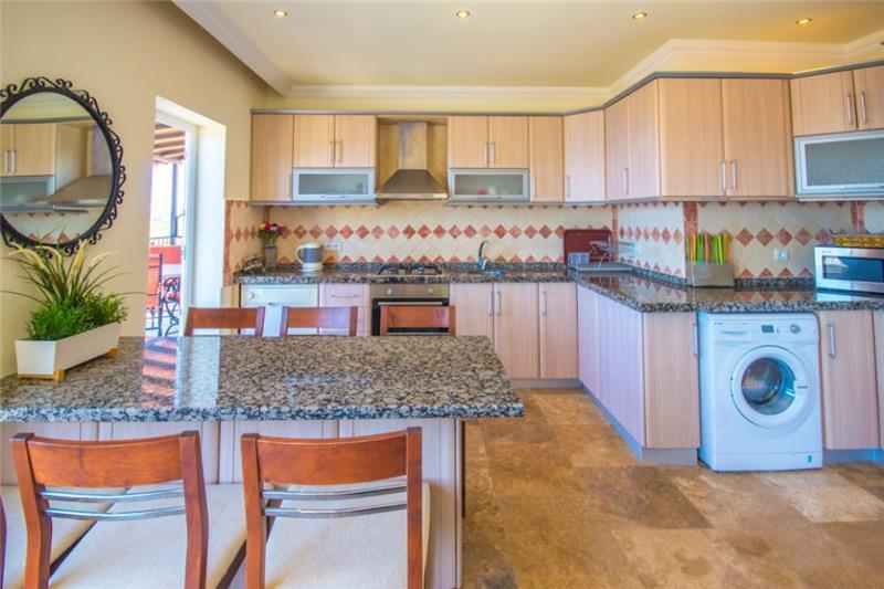 Sea-view villa in Kalkan, photograph 7