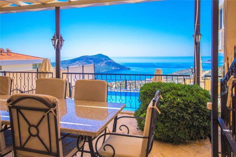 Sea-view villa in Kalkan, photograph 31