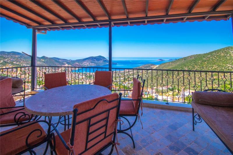 Sea-view villa in Kalkan, photograph 5