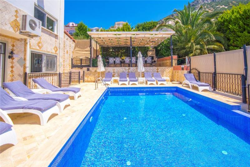 Sea-view villa in Kalkan, photograph 33