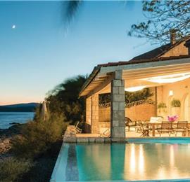4 Bedroom Luxury Villa with Pool and Sea View in Orebic, sleeps 7-9
