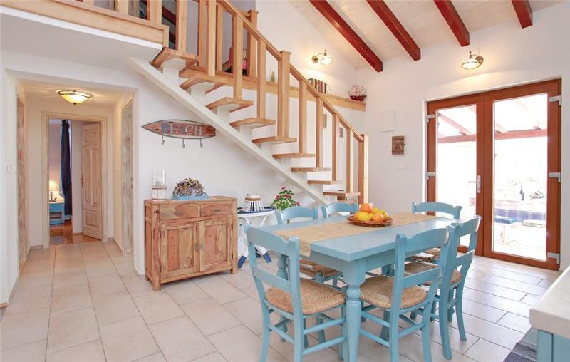 Sea-view villa in Prizba, photograph 6
