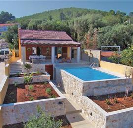 2 Bedroom Villa with Pool and Sea View in Prizba, sleeps 4-6