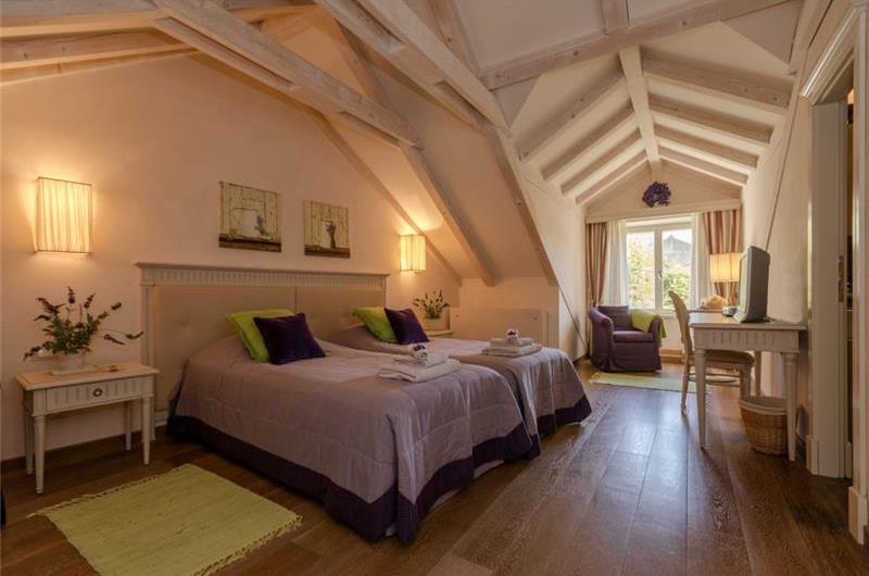 5 Bedroom Luxury Villa with Pool in Hvar Town, sleeps 10