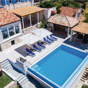 3 Bedroom Villa with Pool in Brsecine near Dubrovnik, sleeps 5-7