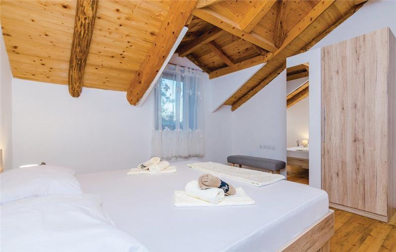 3 Bedroom Villa with Pool in Vodovada, Konavle Valley, sleeps 6-8