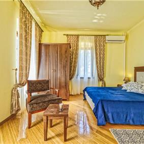 4 Bedroom Villa with Pool and Sea Views in Moscenicka Draga, Kvarner Gulf, sleeps 7