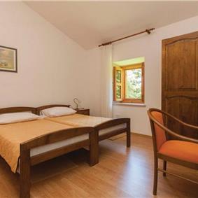 3 Bedroom Villa with Pool in Vrsar, sleeps 7