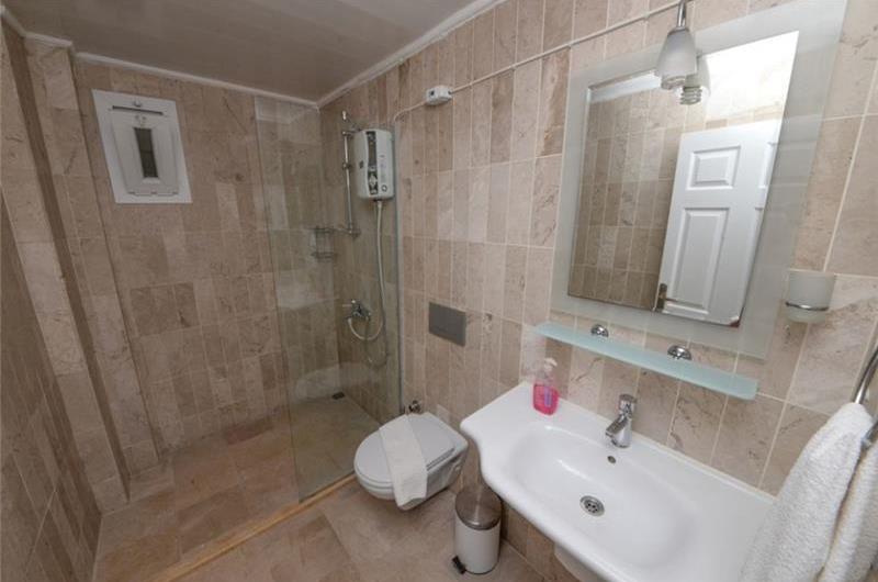 7 Bedroom Villa with Pool in Kalkan, Sleeps 14